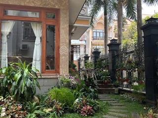 Bán biệt thự 70 tỷ, góc 2 mặt tiền, đường 21, p. bình an, quận 2, 4 tầng, 360m² (24x15m), gần sông.