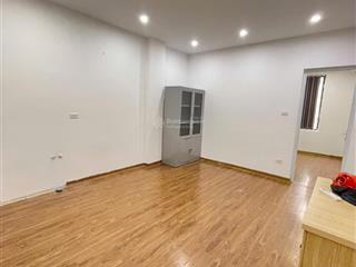 Cho thuê văn phòng trần quốc vượng, cầu giấy, hà nội giá 7tr8  dt 38m2