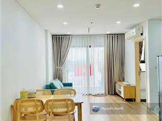 Cho thuê căn hộ 2pn fpt plaza 1 view nội khu   0942 804 ***