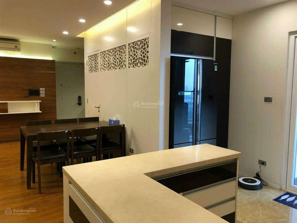 Tôi cần bán căn góc 4pn toà golden palace mễ trì  163m²  full, sẵn sổ có slot ô tô