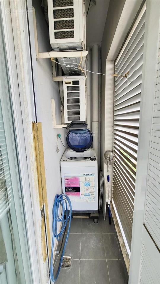 Gia đình cần bán căn hộ 590 cmt8 60m², 2pn, 1wc nhà mới, dọn vào ở ngay giá 3 tỷ