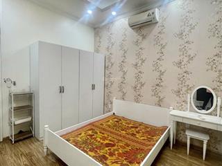 Chính chủ bán nhà đình thôn, dt 40m2x5 tầng, 3 ngủ, giá nhỉnh 6 tỷ. sổ đỏ đầy đủ, ko lỗi phong thủy