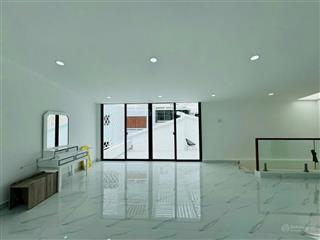 Nhà đẹp phạm hữu lầu  phú mỹ, quận 7