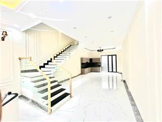 Cần bán gấp nhà phố mới xây 100% giá cực mềm!