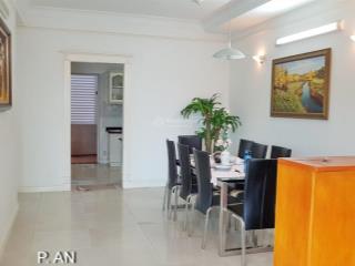 Gia đình bán căn góc cc nguyễn văn đậu q. bt. dt 112m2 3p 2wc, sh. giá bán 5,1 tỷ.  0705 574 ***