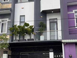 Bán nhà mặt phố tại five star eco city, 4,5 tỷ, 82,5m2, hàng hiếm tại long an