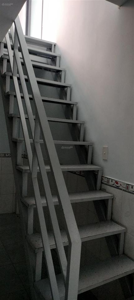 B.án nhà hẻm 5 x 13, gần gò mây lê trọng tấn, bình tân gáp tân phú