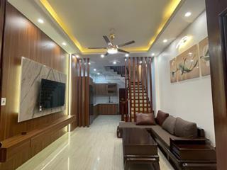 Bán np đẹp ngọc thụy, 8,1 tỷ, 35m2, 5pn, 5wc, mặt tiề2, 5pn, 5wc, mặt tiền 4.2m, pháp lý đầy đủ, hn