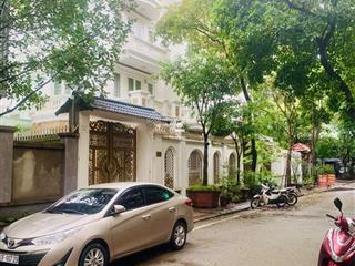 Siêu biệt thự sân vườn linh đàm lô góc 2 mặt đường ô tô  view cực thoáng  thang máy