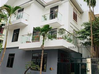 Biệt thự linh đàm, lô góc 3 mặt thoáng, ô tô tránh, view vườn hoa, thang máy xịn, hồ cá koi