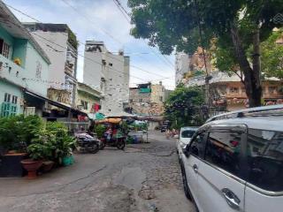 Nhà ngay mặt tiền đường số, xe hơi đỗ cửa. dòng tiền ổn định, trung tâm q4