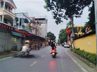 Trục chính kinh doanh, làm văn phòng