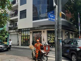 Bán nhà biệt thự mt gần phùng khắc khoan, quận 1, dt 239 m2, 4 tầng, 130 tỷ, l/hệ 0913 731 ***.
