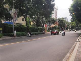 Bán biệt thự siêu sang hxh trần quốc thảo, quận 3, dt 344 m2, 3 tầng, hđt 2,5 tỷ, l/hệ 0913 731 ***