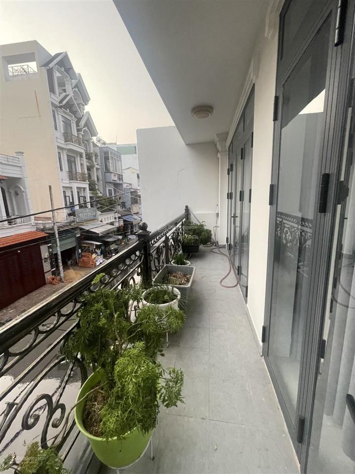 Cực hiếm  gấp cần bán mặt tiền kinh doanh 4 tầng, ngang 8m 160m2  ngay công viên lê thúc hoạch.