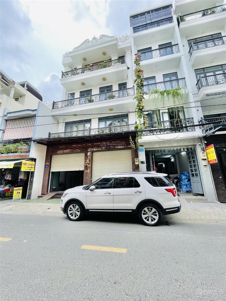 Cực hiếm  gấp cần bán mặt tiền kinh doanh 4 tầng, ngang 8m 160m2  ngay công viên lê thúc hoạch.