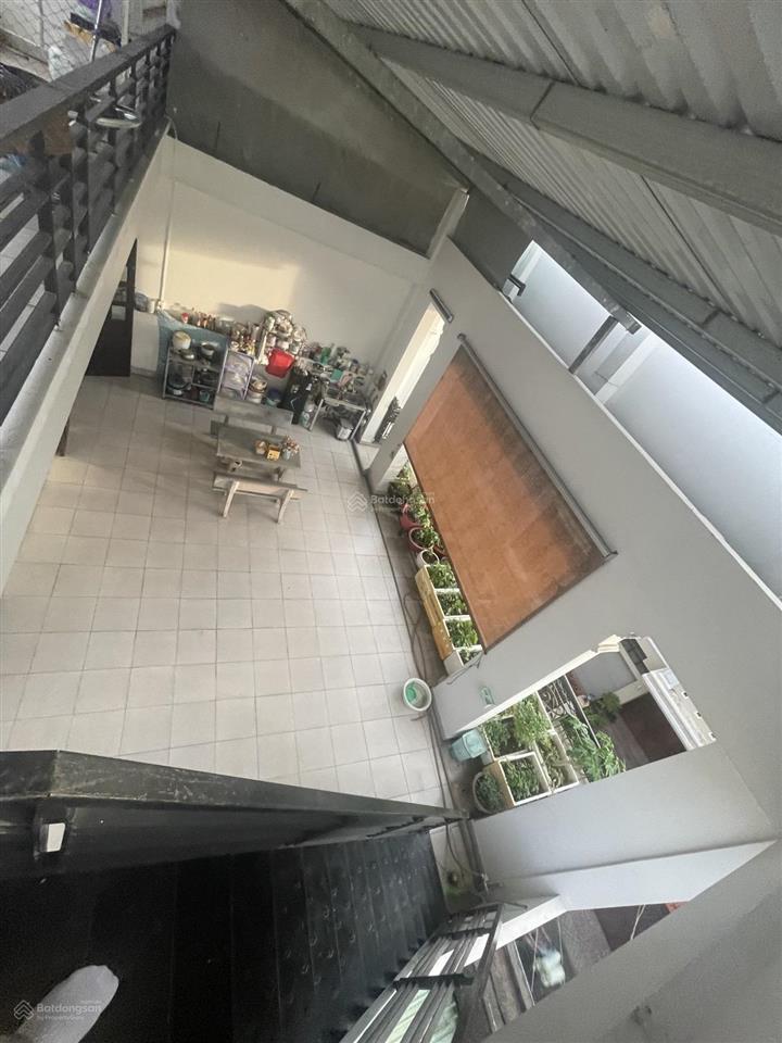 Cực hiếm  gấp cần bán mặt tiền kinh doanh 4 tầng, ngang 8m 160m2  ngay công viên lê thúc hoạch.