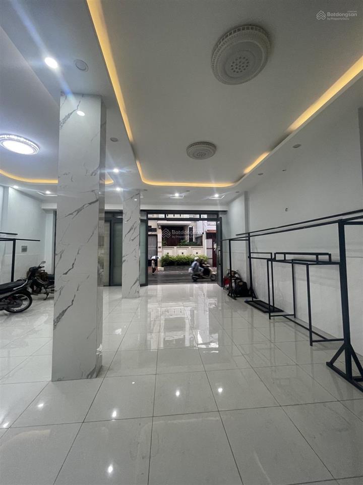 Cực hiếm  gấp cần bán mặt tiền kinh doanh 4 tầng, ngang 8m 160m2  ngay công viên lê thúc hoạch.