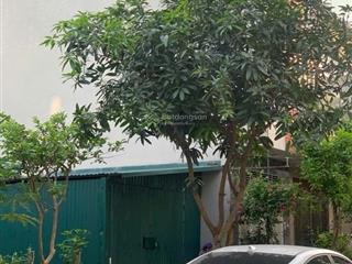 Bán đất thạch bàn long biên vỉa hè ô tô tránh 80m2  mt 5.5m hơn 130tr/m2