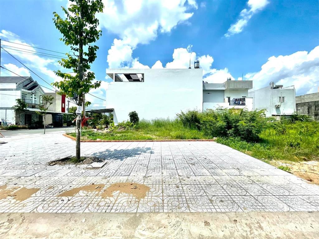 Bán gấp lô đất 7x17m full thổ liền kề kcn long thành cách cổng sân bay 5phút