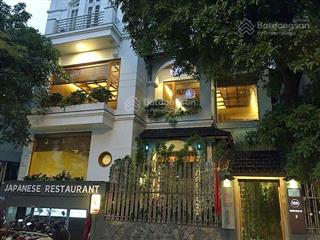 Cho thuê mặt bằng kinh doanh vị trí vàng tại từ hoa, dt 300m2, mt 35m, biệt thự lô góc view hồ tây