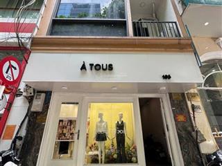 Cho thuê mặt bằng kinh doanh mặt đường cầu giấy, dt 90m2x3 tầng, vị trí đắc địa phố thời trang