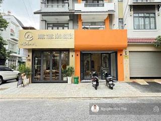 Nhà đẹp, mới tinh khu phố tây đường Quốc Hương Thảo Điền - 4 lầu, xây mới