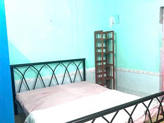 Cho thuê phòng đủ tiện nghi + máy lạnh mới giá 2.7 triệu, 30 m2 tại lê văn lương, riêng tư