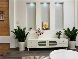 Bán nhà gần phố nguyễn ngọc vũ siêu đẹp giá hấp dẫn