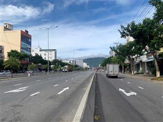 Gấp! bán tòa căn hộ 4 tầng 225m2  22,39 tỷ  mt ngô quyền  q. sơn trà