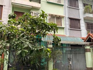 Biệt thự lk khu cao cấp quận ba đình  an ninh 24/24 .ở sướng cuộc đời.dt 105m, 4t. bán 34tỷ