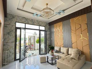 Nhà đẹp giá rẻ giáp ngay bình chánh