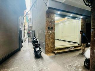 Bán nhà lô góc cầu giấy, 40m², 6 tầng thang máy, ngõ thông kinh doanh, 10.9 tỷ