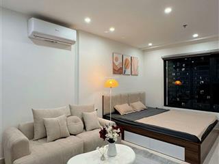 Chính chủ cần tiền bán căn studio toà s205 tầng 1911 32m2 vinhomes smart city. giá 2.4 tỷ bao phí