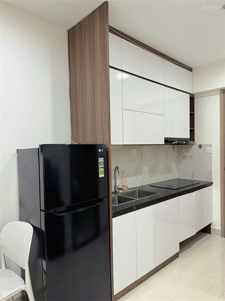 Chính chủ cần tiền bán căn studio toà s205 tầng 1911 32m2 vinhomes smart city. giá 2.4 tỷ bao phí