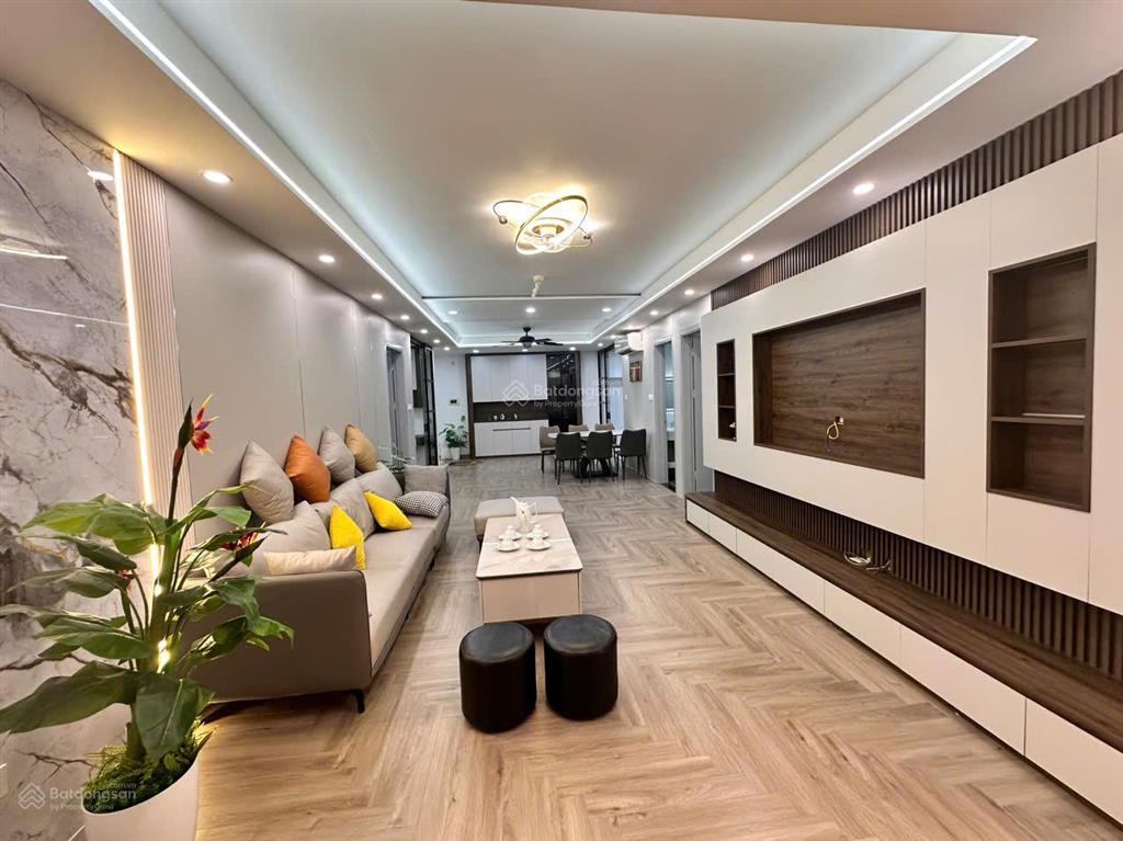 Bán căn hộ 3pn, 2wc, 8,2 tỷ, 83m2 tại 17t7 khu đô thị trung hòa  nhân chính, cầu giấy, hà nội