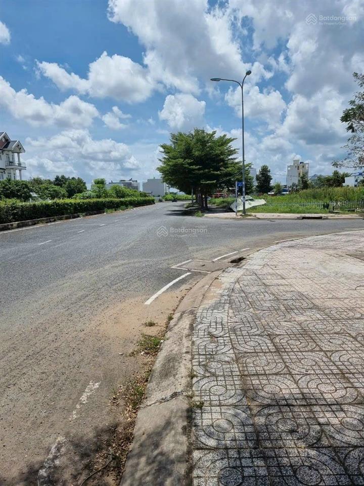 Cần bán lô đất kdc long hội, thị trấn bến lức, huyện bến lức, long an