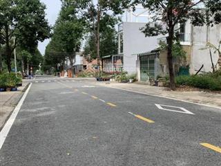 Cần bán gấp khu đất nền bến lức long an full thổ cư vuông sổ