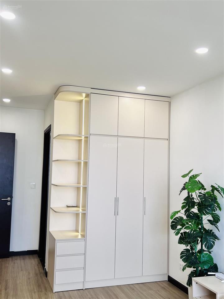 Chính chủ bán căn hưng ngân có sổ, 3pn,88m , giáp gv