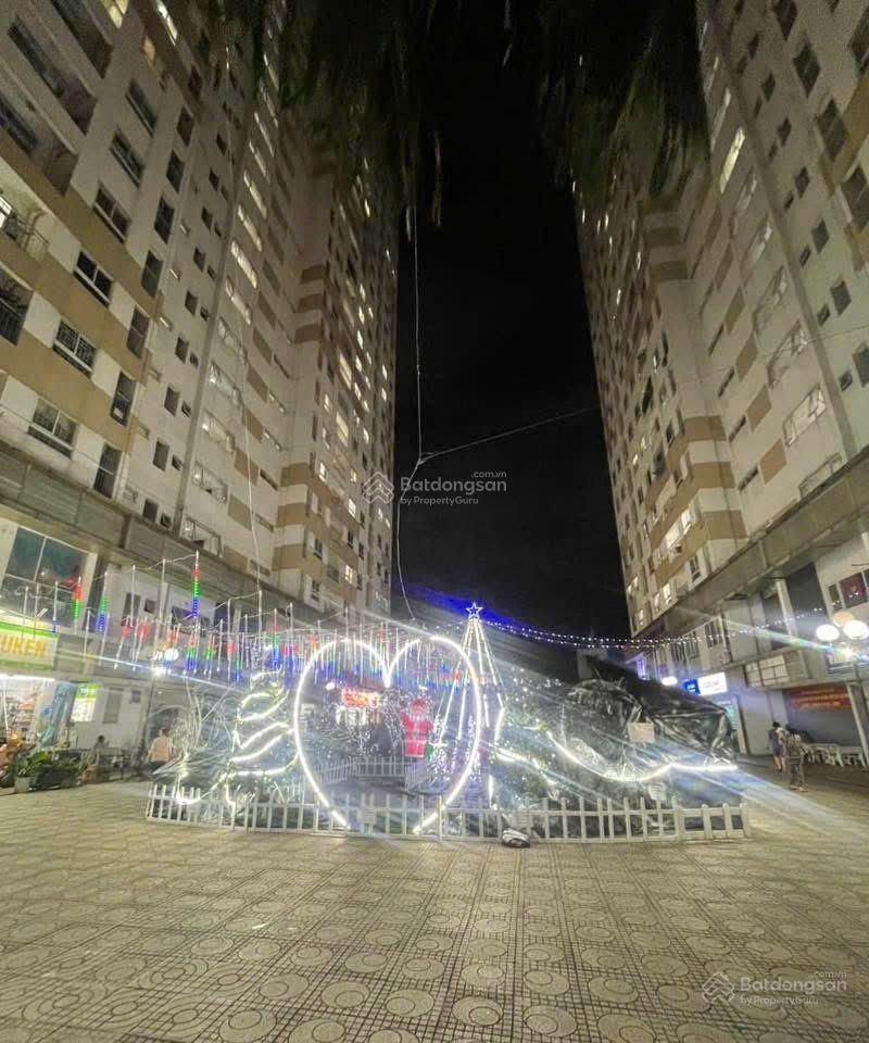 Chính chủ bán căn hưng ngân có sổ, 3pn,88m , giáp gv