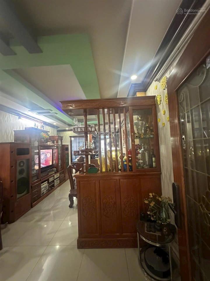 Chính chủ bán căn hộ võ đình ,q12 ,2pn, sổ sẵn