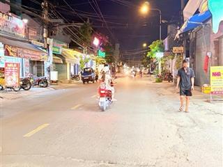 Vip  nhà mặt tiền  ngay lê văn quới  5 x 25m  4 lầu  nhỉnh 12 tỷ còn thương lượng.