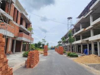 Bán nhà mặt phố hoàng phan thái, bến lức, 105m2 view đẹp giá cực chất