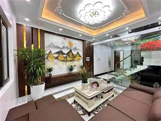 Nhà phạm văn đồng 7 tầng thang máy ô tô qua nhà, 3 bước ra đường ở sướng kinh doanh siêu đỉnh