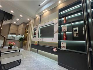Hiếm  nhà thuỵ phương 5 tầng 40m2 lô góc  ô tô đỗ cửa  gần ô tô tránh, ngõ thông  sổ xịn ko qh