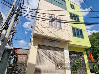 Nhà 3 tầng 65m2 5m mt ô tô 7 chỗ đỗ cửa  tặng gpxd 7 tầng  7,99 tỷ