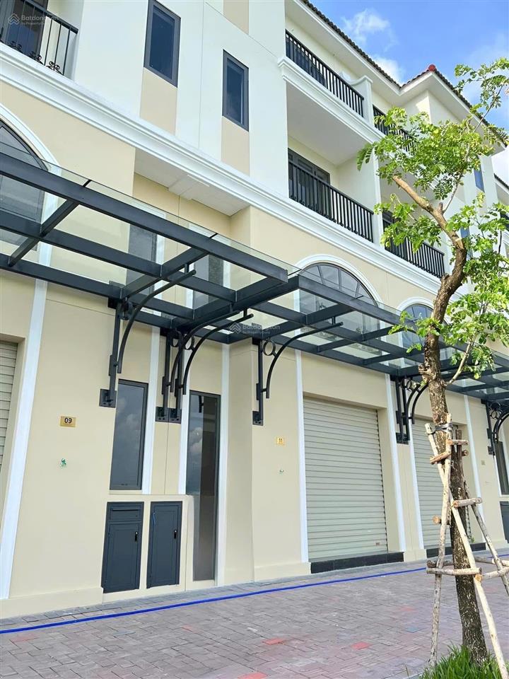 Nhà phố sen nsg hướng đông dt 5x12m, giá tốt nhất 7,5 nhận nhà và sổ hồng ngay, vay nh 70%