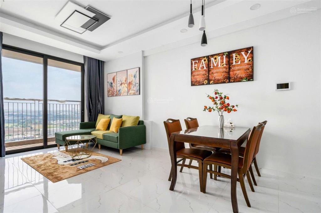 Thuê ngay căn hộ 2pn2wc 5tr nhà trống tại opal skyline 0358 117 ***