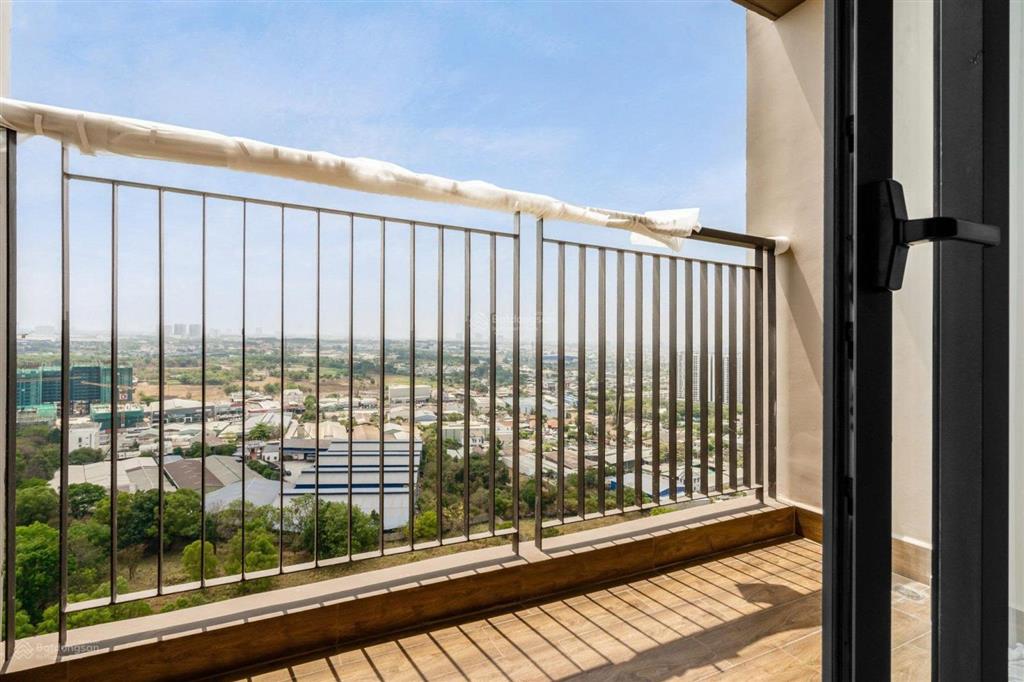 Thuê ngay căn hộ 2pn2wc 5tr nhà trống tại opal skyline 0358 117 ***