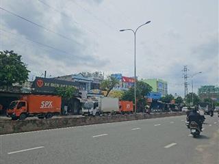 Chỉ 4.3 tỷ nhà đẹp ,vào ở ngay  gần phan văn hớn  dt 79m2 shr